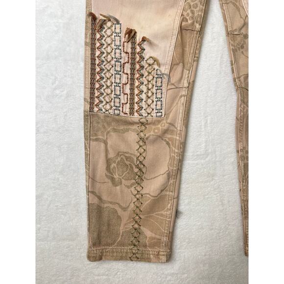 Anthropologie Pilcro Camp Wanderer Patchwork Embroidered Floral Pants sz 27 Boho - Picture 8 of 12